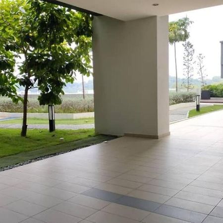 Conezion 3-Bedroom Condo @ Ioi City Mall Putrajaya Serdang  Extérieur photo