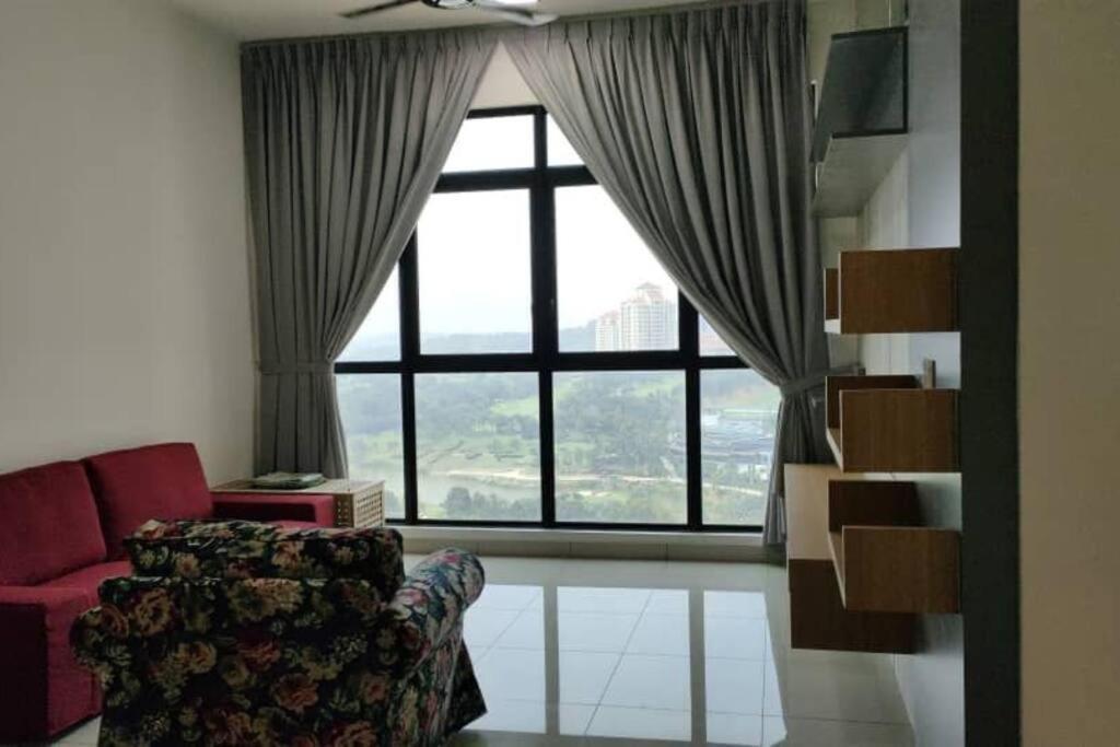 Conezion 3-Bedroom Condo @ Ioi City Mall Putrajaya Serdang  Extérieur photo