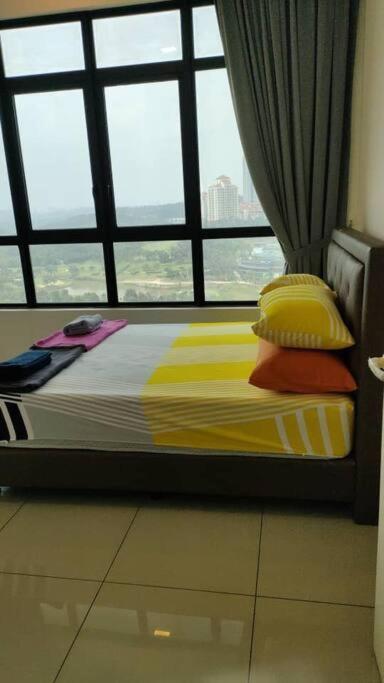 Conezion 3-Bedroom Condo @ Ioi City Mall Putrajaya Serdang  Extérieur photo
